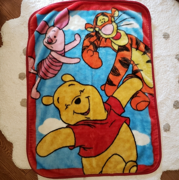 Disney's Winnie the Pooh Fleece Blanket
